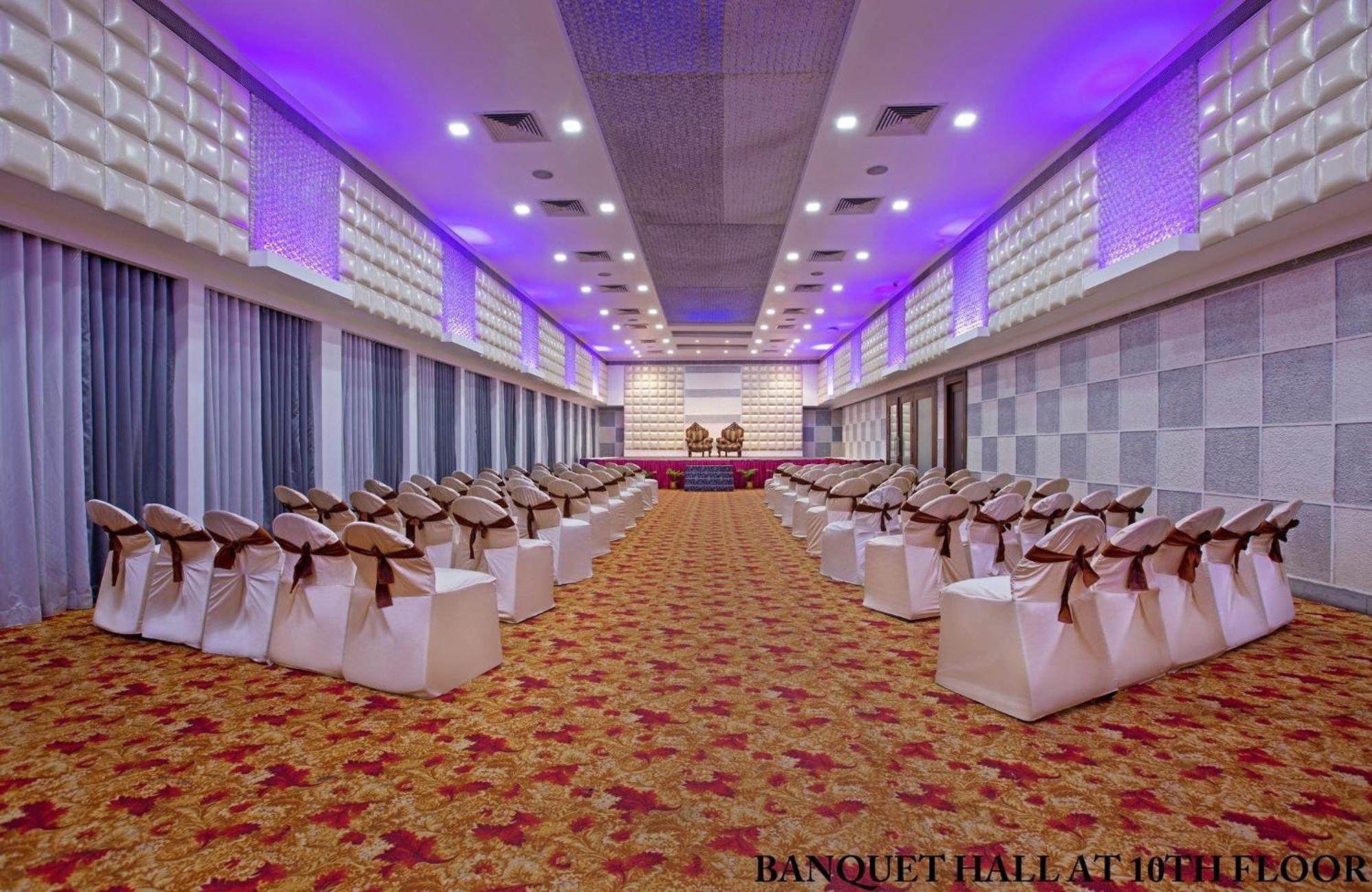 Hotel Rajmahal Γουβαχάτι Εξωτερικό φωτογραφία