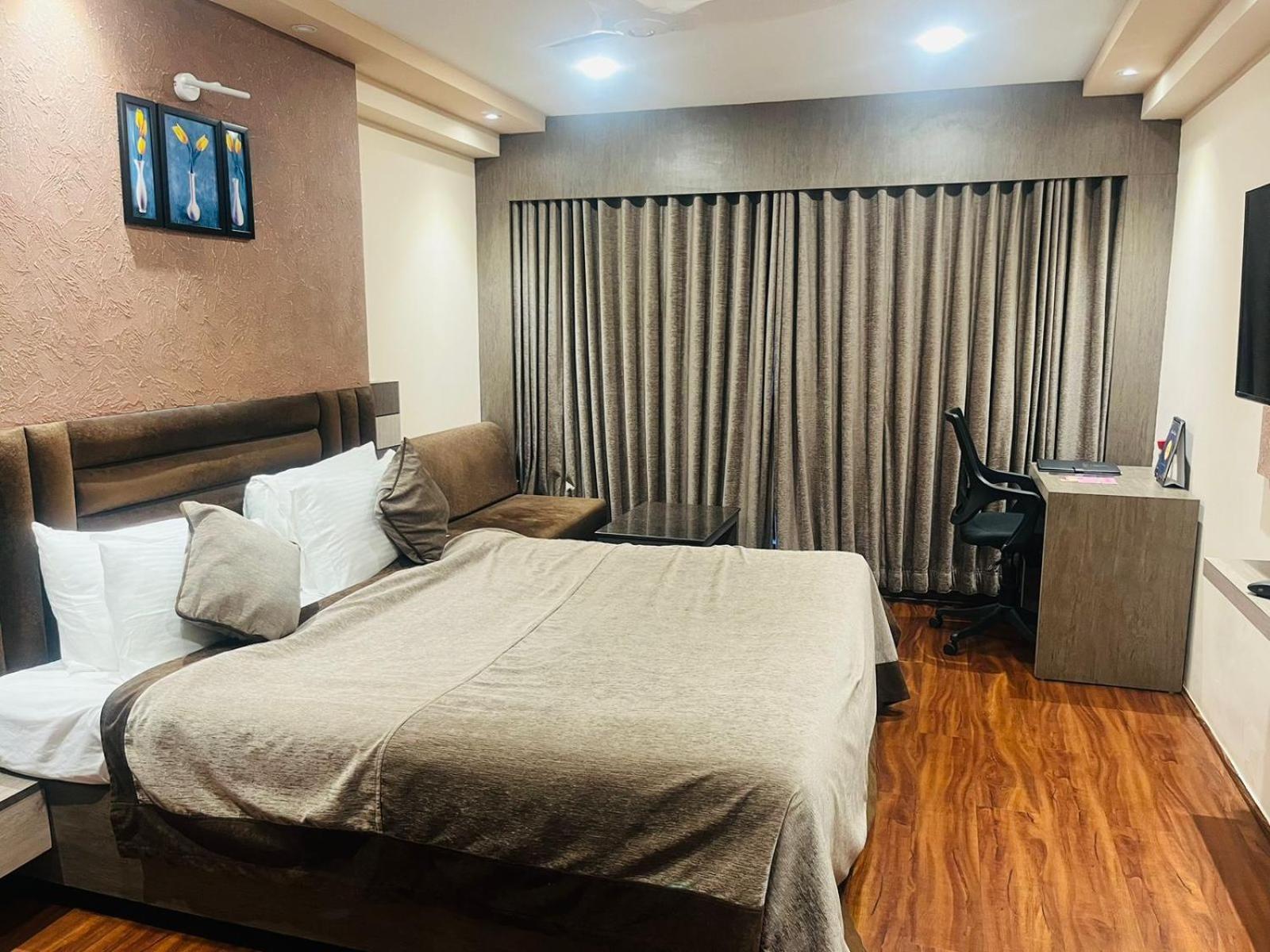 Hotel Rajmahal Γουβαχάτι Εξωτερικό φωτογραφία
